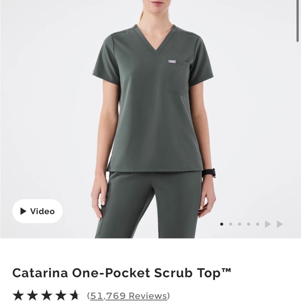 Figs bonsai scrub top